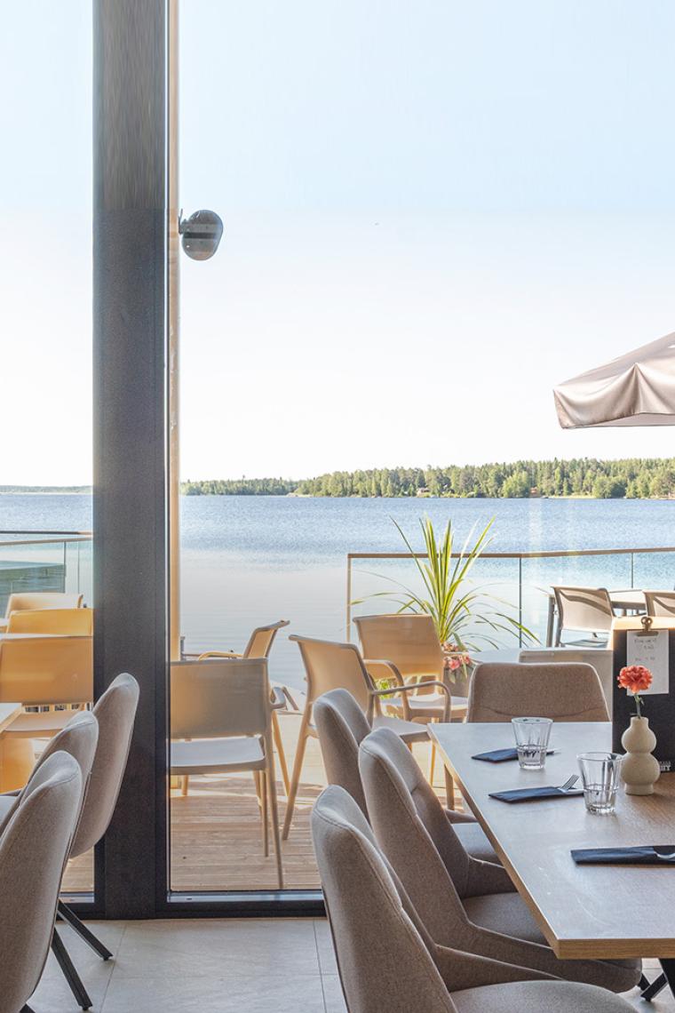 Hickarö Resort -sähkötyöt, ruokailutilan sähkötyöt